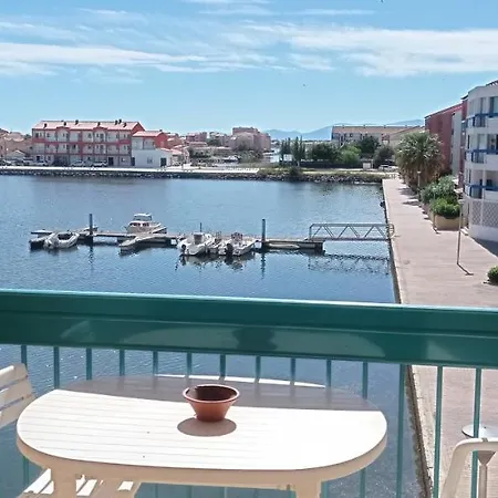 Joli T2 Les Pieds Dans L'eau 乐巴凯尔斯